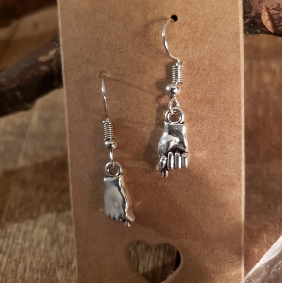 Hand earrings Fig sign HAND Gesture Fist Earrings ~Peace~BLM~Occult~Lucky Symbol - Picture 9 of 10